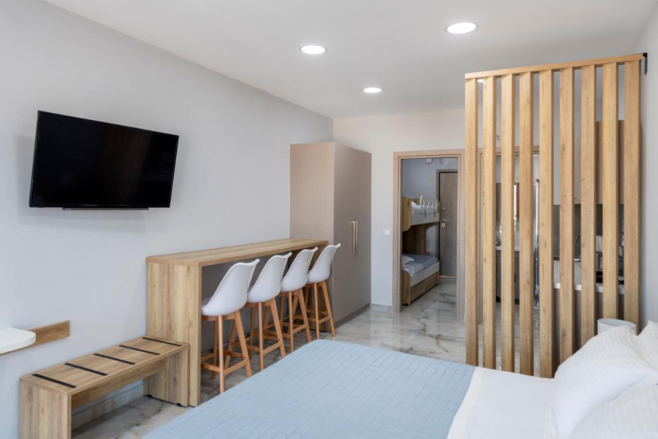 Peters Place - Paros Resort Parasporos Bagian luar foto