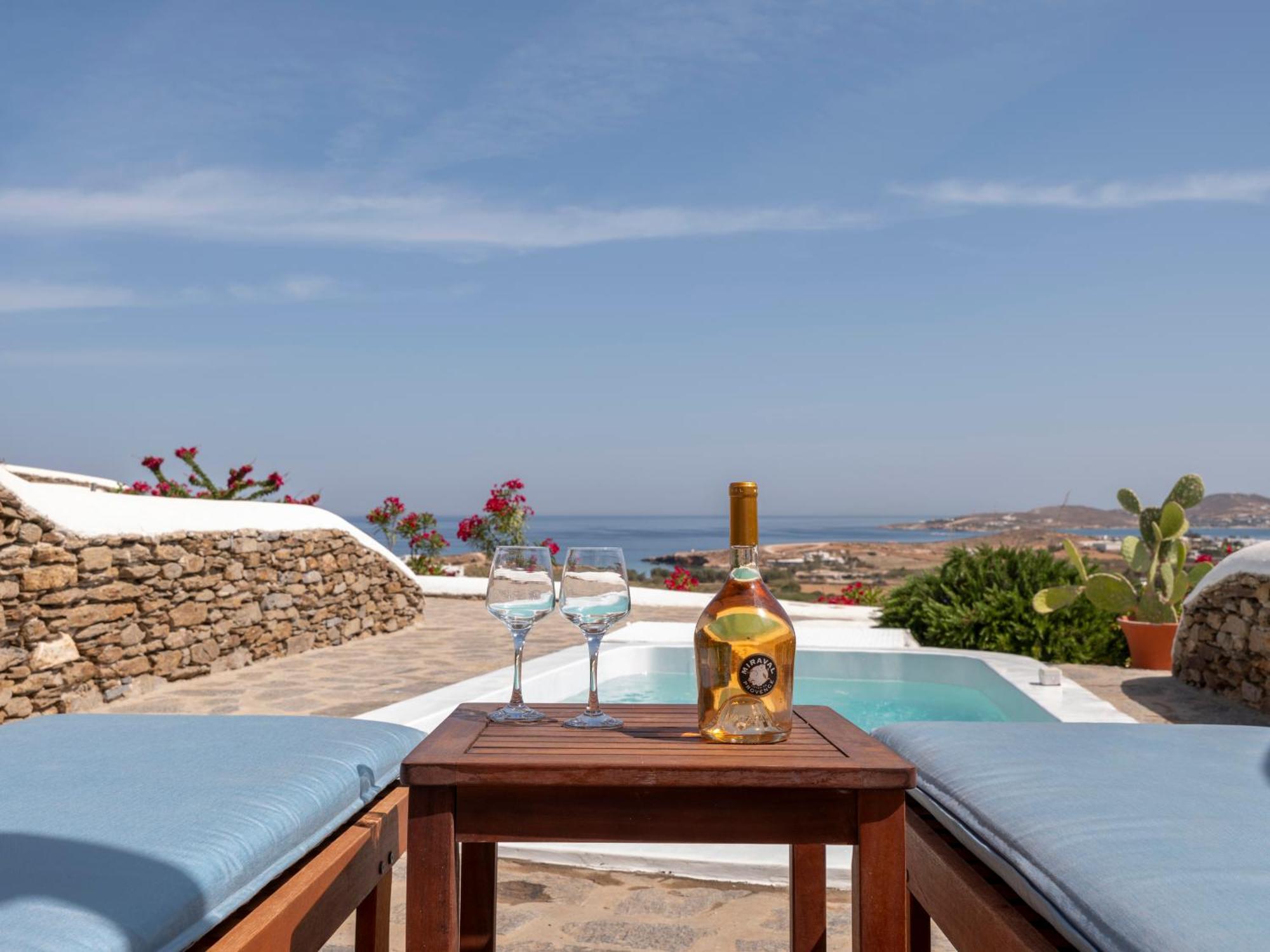 Peters Place - Paros Resort Parasporos Bagian luar foto